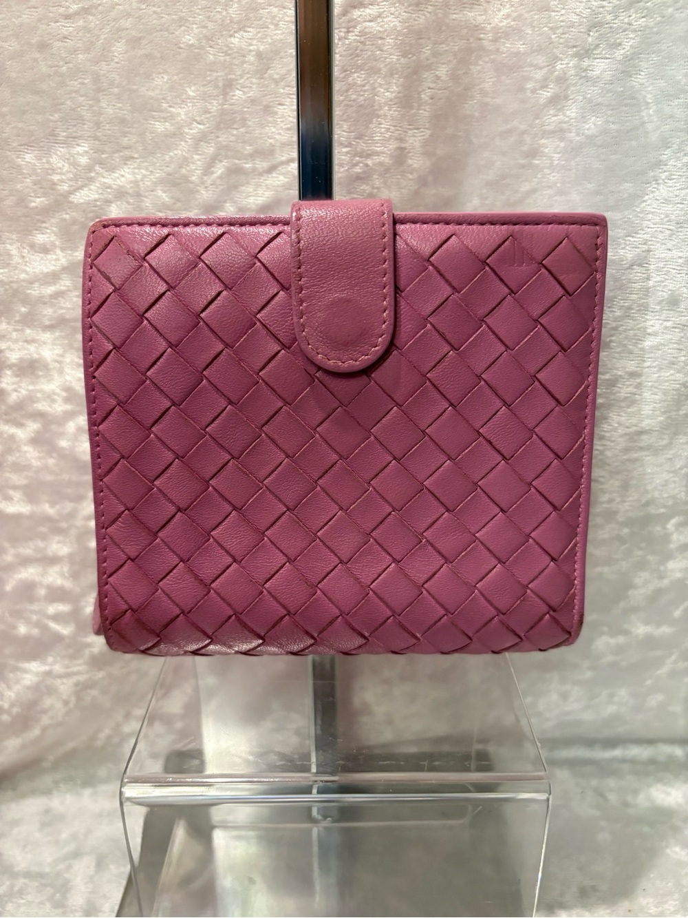 Bottega Veneta Intrecciato Lambskin Compact Wallet Mauve Pink Authentic